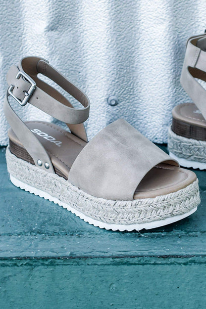 Soda Topic Open Toe Buckle Ankle Strap Espadrilles Flatform Casual Sandal