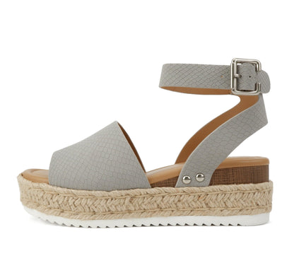 Soda Topic Open Toe Buckle Ankle Strap Espadrilles Casual Sandal